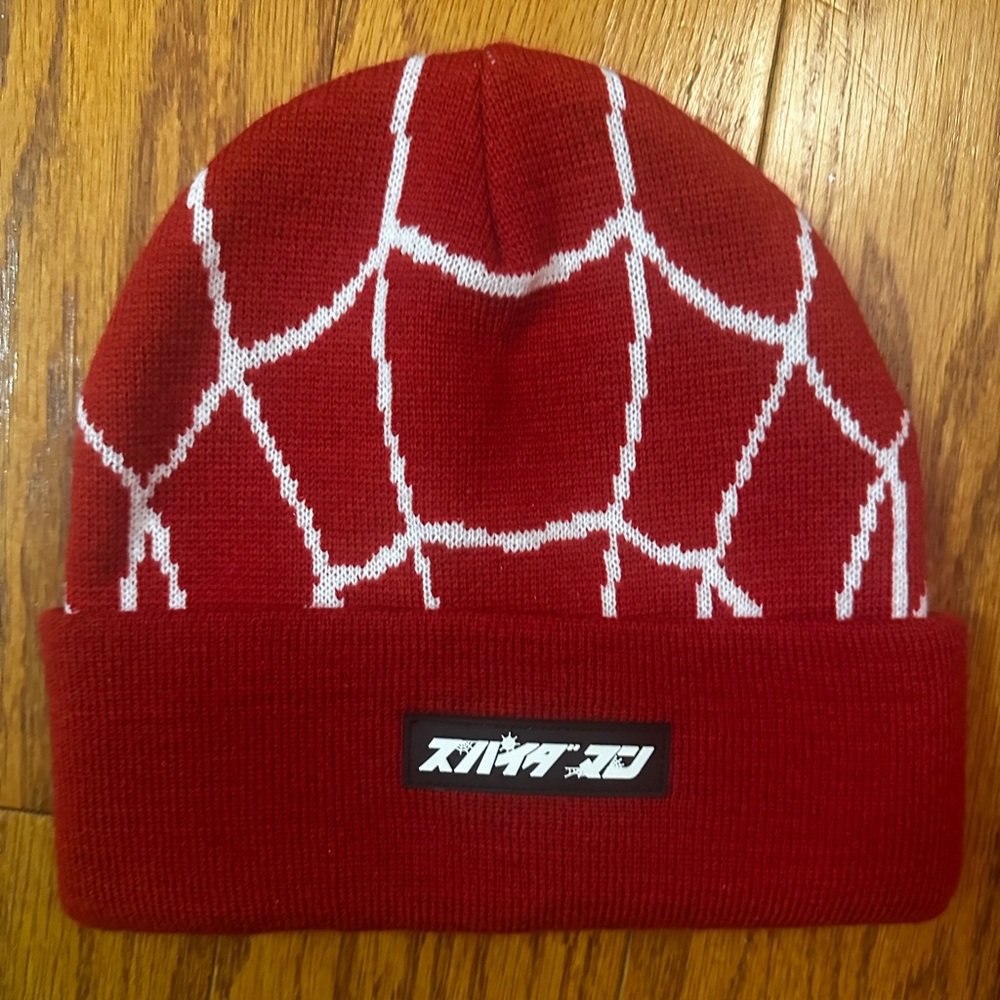 LIQUID x MARVEL SPIDER NET BEANIE . New limited edition